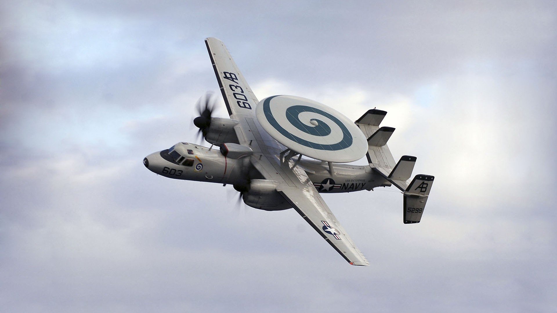 开云·体育全站登录地址-阿莱克西首次闯入蝶泳世界前三，阿莱克西亚·阿西福特